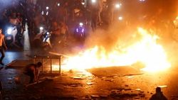 Lübnan'da WhatsApp'a vergi protestoları: 2 ölü