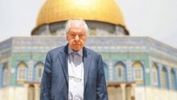 Nuri Pakdil hayatını kaybetti