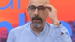 Okan Bayülgen: Otomobilim yok