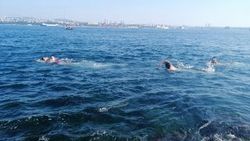 Sarayburnu’nda deniz sezonu açıldı