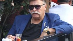Nuri Alço gazozu bıraktı