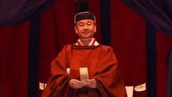 Japonya'nın 126. İmparatoru Naruhito tahta çıktı