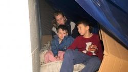 Altındağ'da iki çocuklu aile sokakta kaldı
