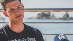 Hadisten etkilenen Karadağlı 12 dil öğrendi