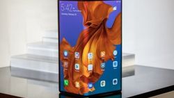 Huawei'nin katlanabilir telefonunun dudak uçuklatan fiyatı