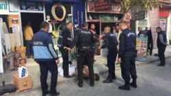 Afyonkarahisar'da vatandaş sokakta kendini jiletledi