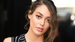 Dilan Çiçek Deniz'in cüzdanlı çizmesi