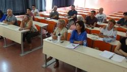 Balıkesir'in en genç sınıfının yaş ortalaması 45