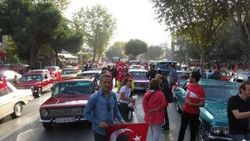 Klasik otomobiller 15 Temmuz Şehitler Köprüsü'nde