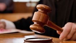 Öğretim görevlisi tecavüzden tutuklandı