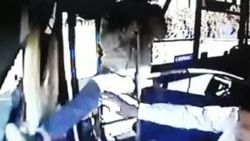 Niğde'de otobüs şoförünü tekmeleyen yolcu