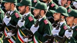 İran Devrim Muhafızları ABD'nin yaptırımlarını kınadı