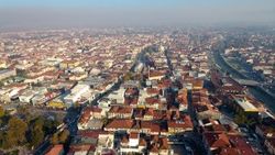 Düzce'de depremin izleri silindi