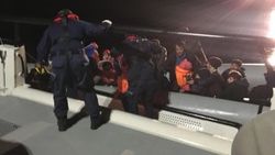 Çanakkale'de 70 kaçak göçmen yakalandı