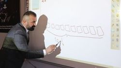 Öğrenme güçlüğü çeken öğrencilerini finale taşıdı