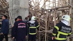 Gaziantep'te cami inşaatı çöktü: 1 işçi göçük altında