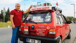Sınıf öğretmeni 20 bin kitabı ücretsiz dağıttı