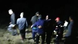 Batman'da kayalıklarda mahsur kalan 11 kişi kurtarıldı