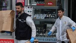 İş hanına giren hırsızlar 500 bin TL çaldı