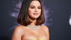 Selena Gomez sahnelere geri döndü