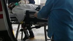 Bursa'da odun kesen adam hastanelik oldu