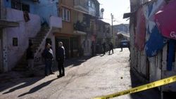 İzmir'de iki grup arasında silahlı çatışma: 10 yaralı