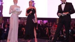 Mirgün Cabas'tan Didem Soydan'a iltifat