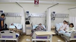 Erzurum'da otomobil su birikintisine devrildi
