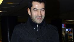 Kenan İmirzalıoğlu'nun keyfi yerinde