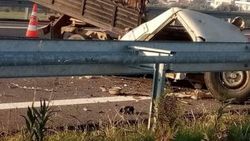 İzmir - İstanbul otobanında kaza: 1 ölü 1 yaralı