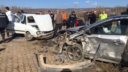 Kütahya'da trafik kazası: 8 yaralı