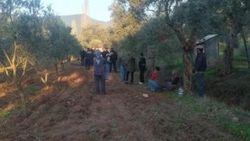 Kalp krizi geçirip ısınmak için yaktığı ateşe düştü