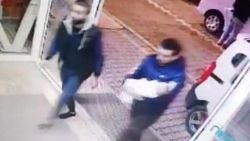2.5 aylık bebeğin ölümünde darp şüphesi