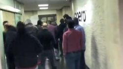 Lübnan’da eylemciler telekomünikasyon şirketini bastı