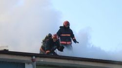 Sakarya'da okulun çatısı yandı
