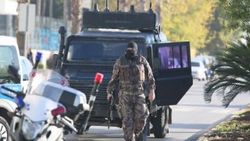 Antalya'da bankada soygun girişimi