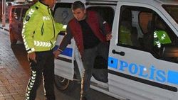 Manisa'da kimlik kontrolü yapan sahte polise gözaltı