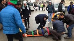Yayaya çarpan otomobil sürücüsü baygınlık geçirdi