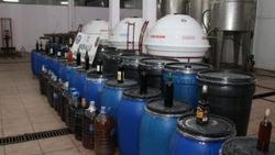 Mardin'de 117 ton sahte içki ele geçirildi