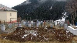 Trabzon'da mezarlık taşıma tartışması