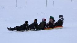 Hakkari'de kayak sezonu açıldı