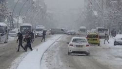 Muş’ta kar yüzünden 80 köy yolu kapandı