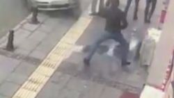 Sivas'ta bir kişi ölümden kıl payı kurtuldu