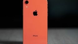 Apple, İngiltere'deki iPhone XR bağlantı sorunlarını kabul etti