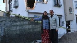 Sağanak sonrası evleri çatlayan aile yardım bekliyor