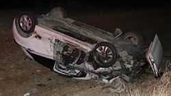 Polis aracına çarpan otomobil takla attı: 4 yaralı