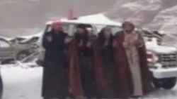 Suudi Arabistan’a kar yağdı, Araplar coştu