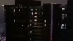 Evlerinden çıkamayan Çinlilerin çığlıkları