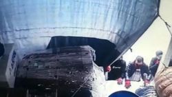 Nakliyat firmasına gelip, 25 bin liralık malzeme çaldılar