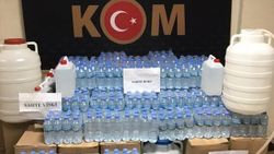 İzmir'de 490 litre sahte içki ele geçirildi